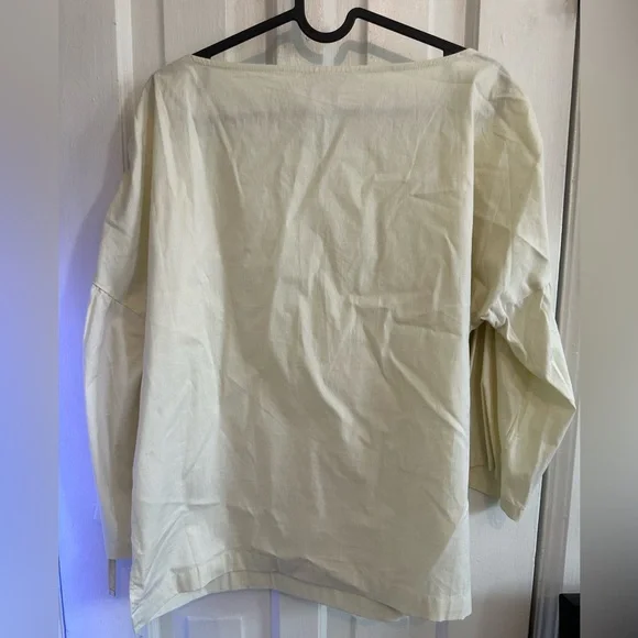 Top Capri - Picture 3 of 16